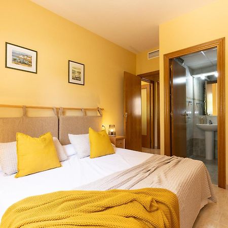 Uhc Golden Pineda Apartments La Pineda Bagian luar foto