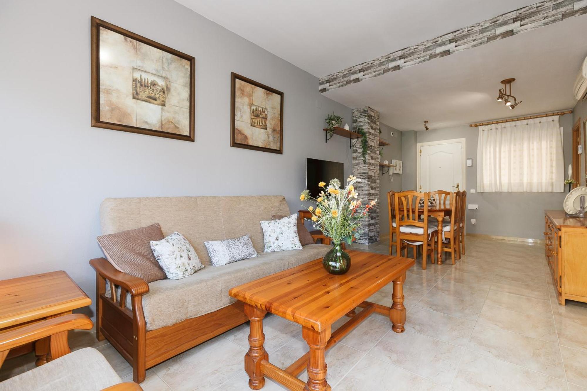 Uhc Golden Pineda Apartments La Pineda Bagian luar foto