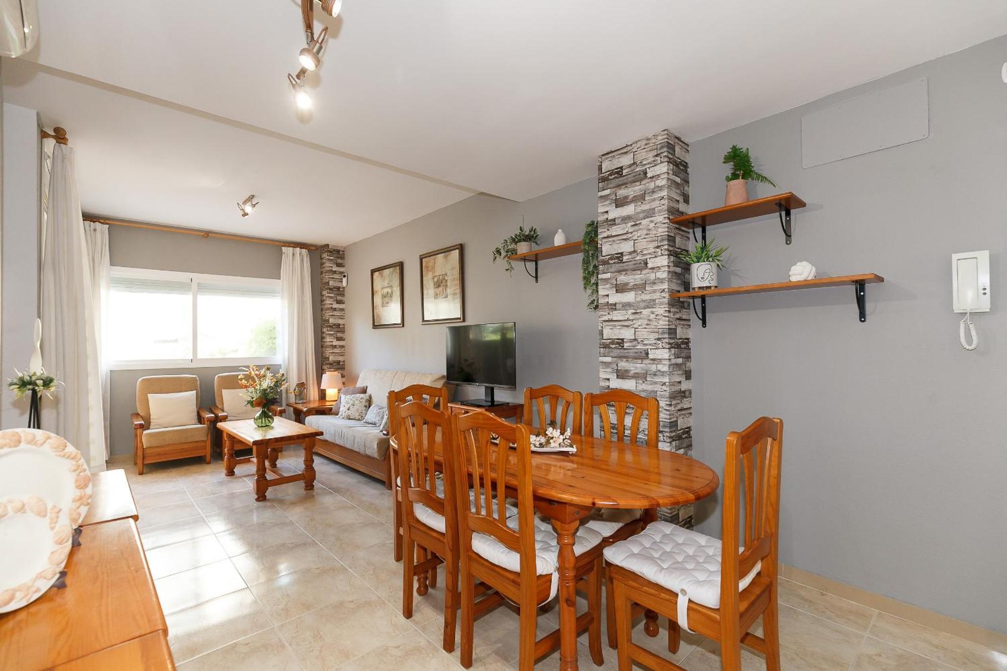 Uhc Golden Pineda Apartments La Pineda Bagian luar foto