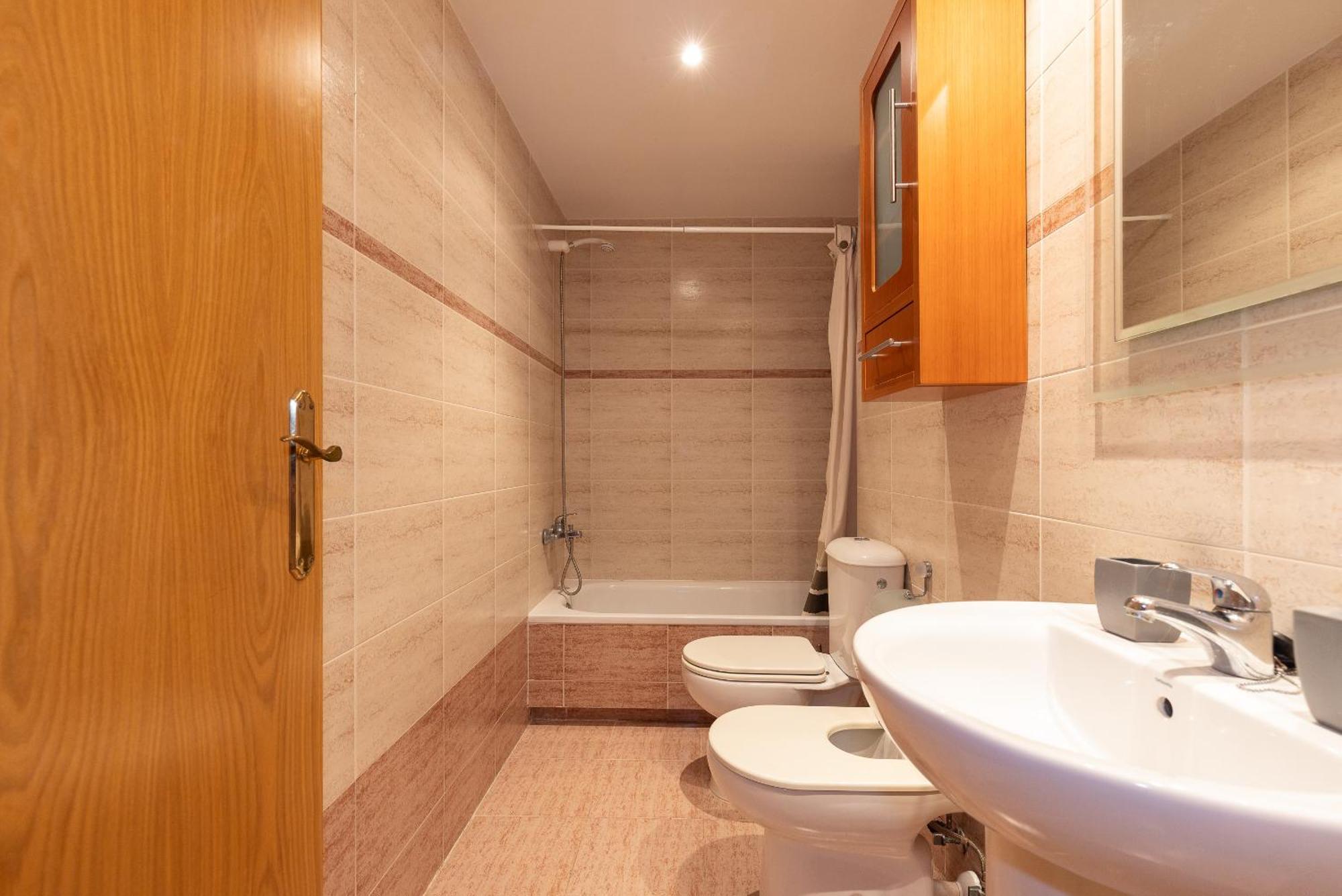 Uhc Golden Pineda Apartments La Pineda Bagian luar foto