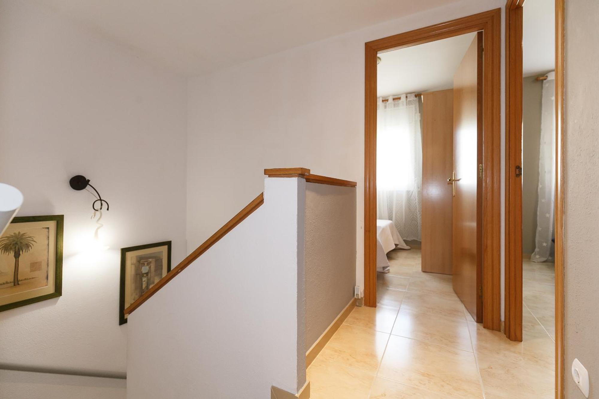 Uhc Golden Pineda Apartments La Pineda Ruang foto