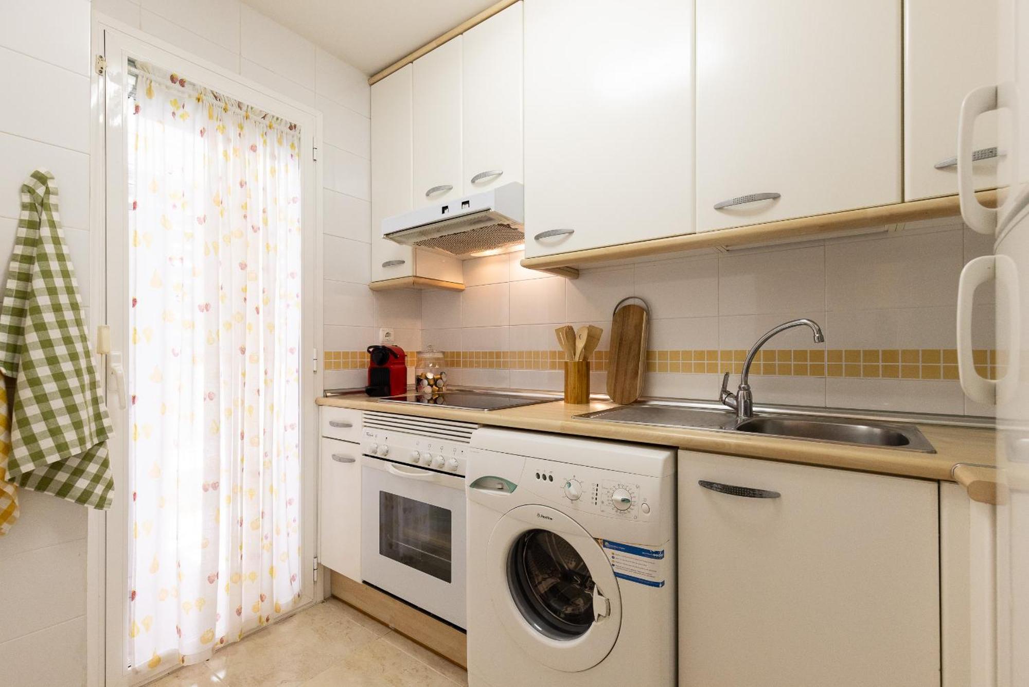 Uhc Golden Pineda Apartments La Pineda Bagian luar foto