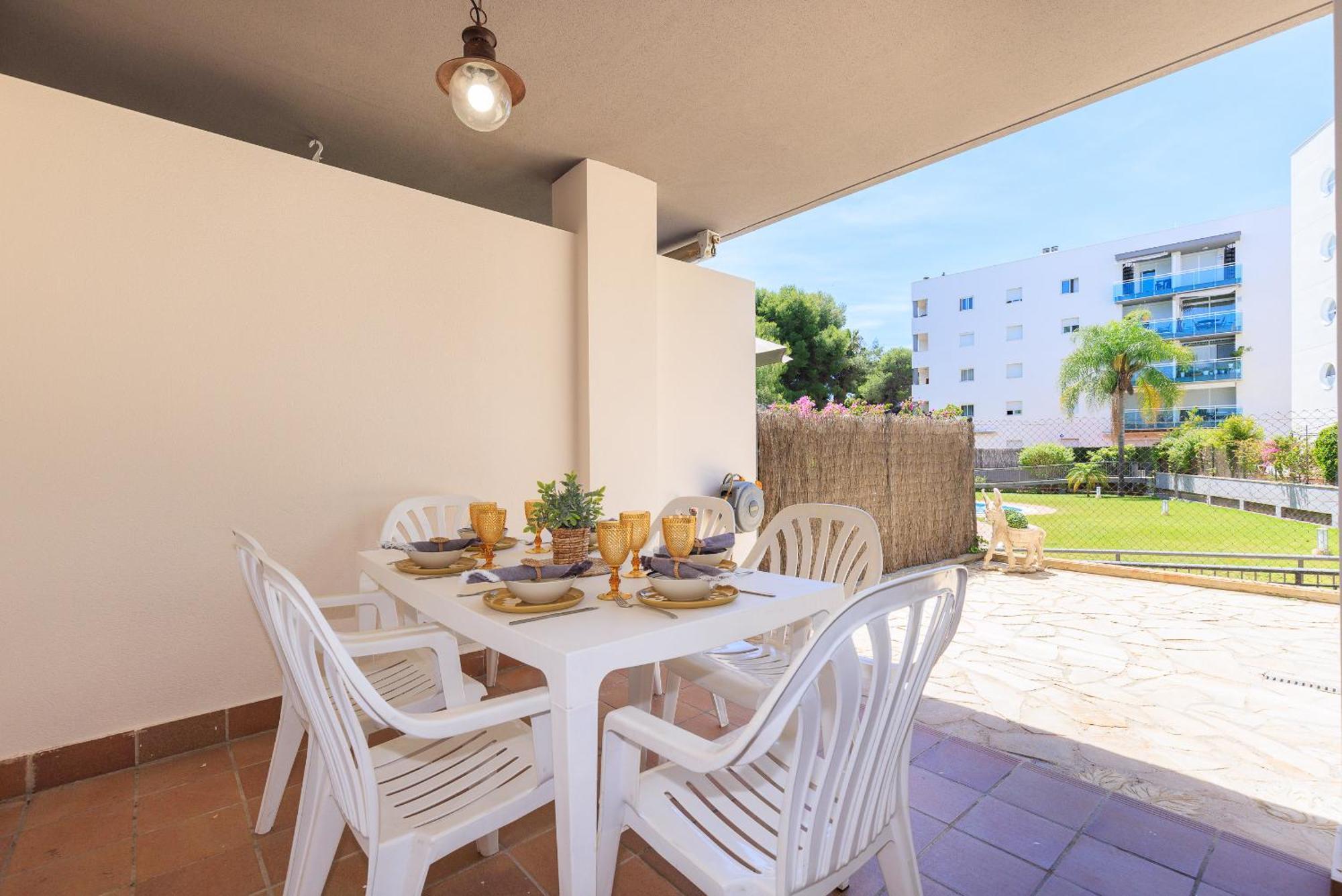 Uhc Golden Pineda Apartments La Pineda Ruang foto