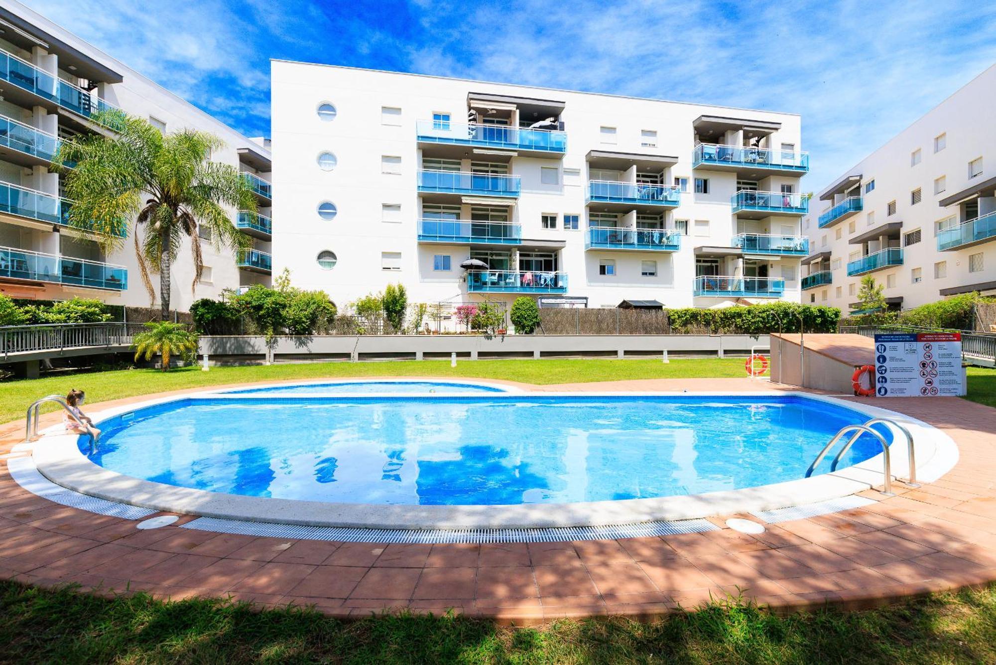 Uhc Golden Pineda Apartments La Pineda Bagian luar foto
